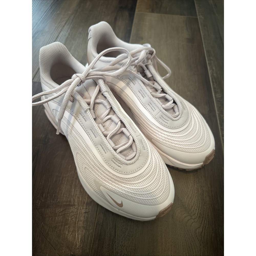 Nike Air Max Fire Women's Sneakers Cushioned‎ Sole Sporty Light Pink Size 7.5